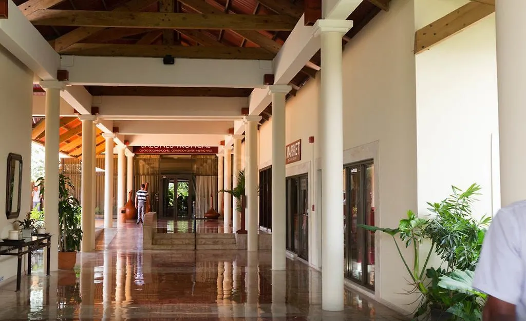 Suites At Melia Caribe Beach Resort And Spa Punta Cana Hotel