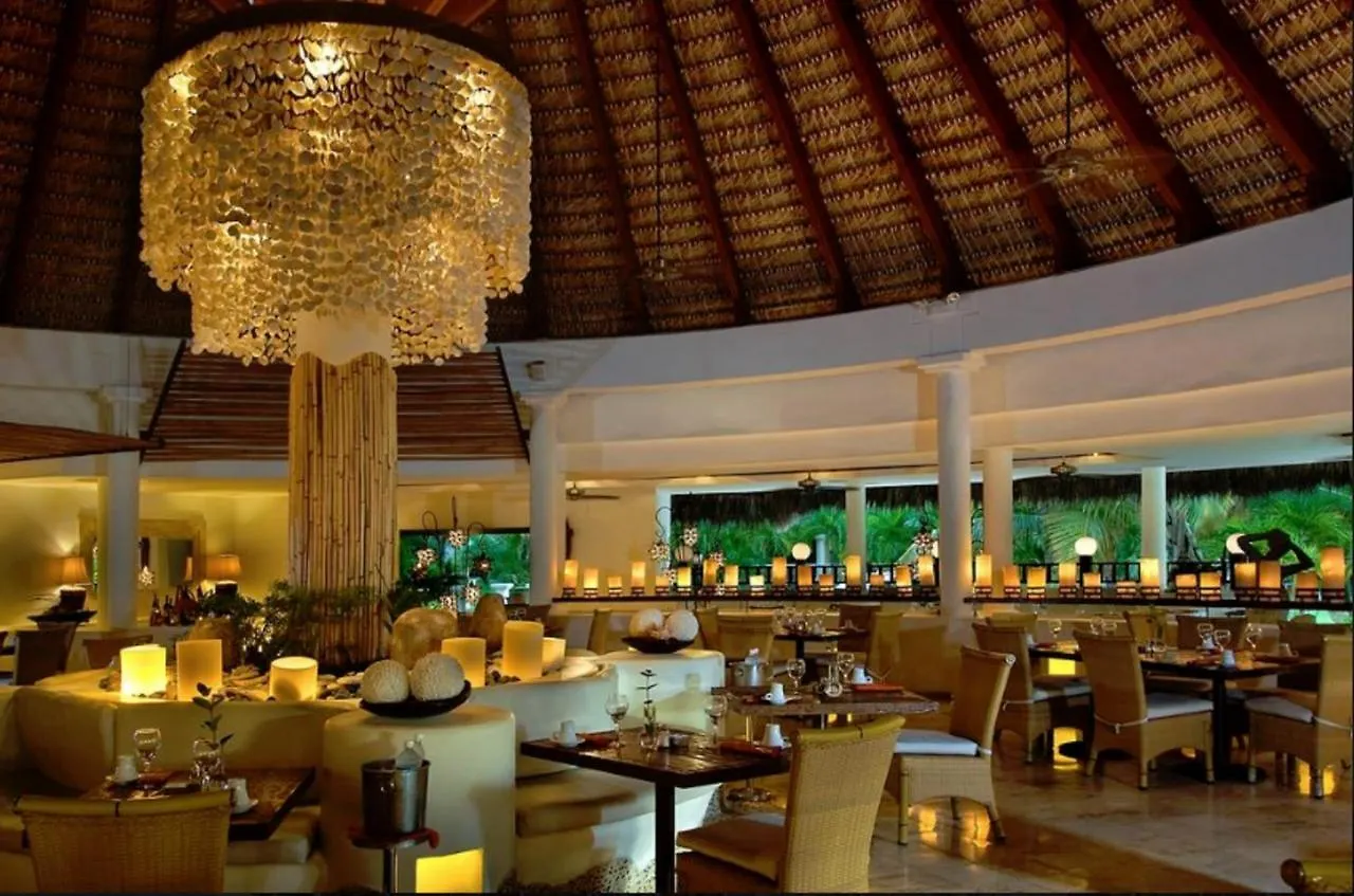 **** Hotel Suites At Melia Caribe Beach Resort And Spa Punta Cana Dominican Republic